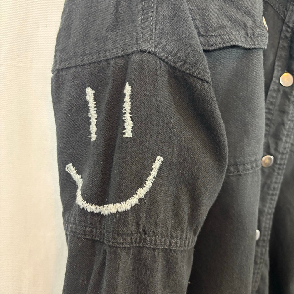 Women’s Elan Dolly Shacket L / XL – Cotton Oversized Shacket with Smiley Face - Picture 4 of 7